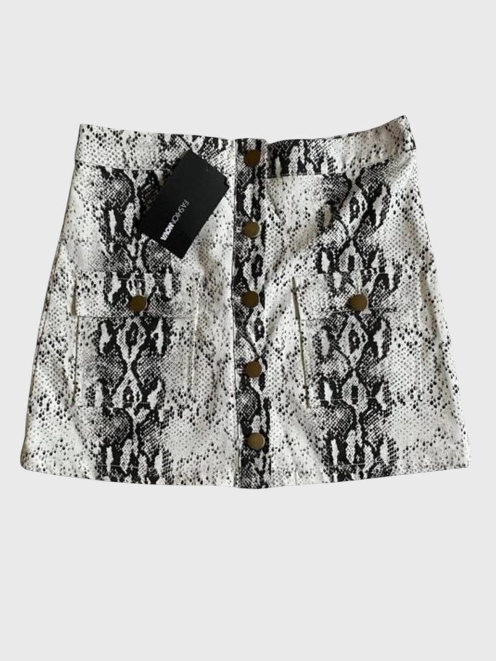 NWT Fashion Nova Snake Print Cargo Mini Skirt Size S Lined Black White Feminine